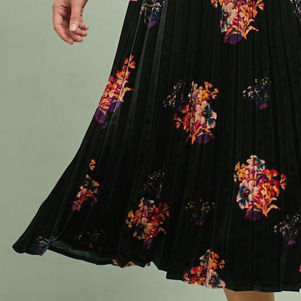 Maeve Pleated Floral Velvet Skirt